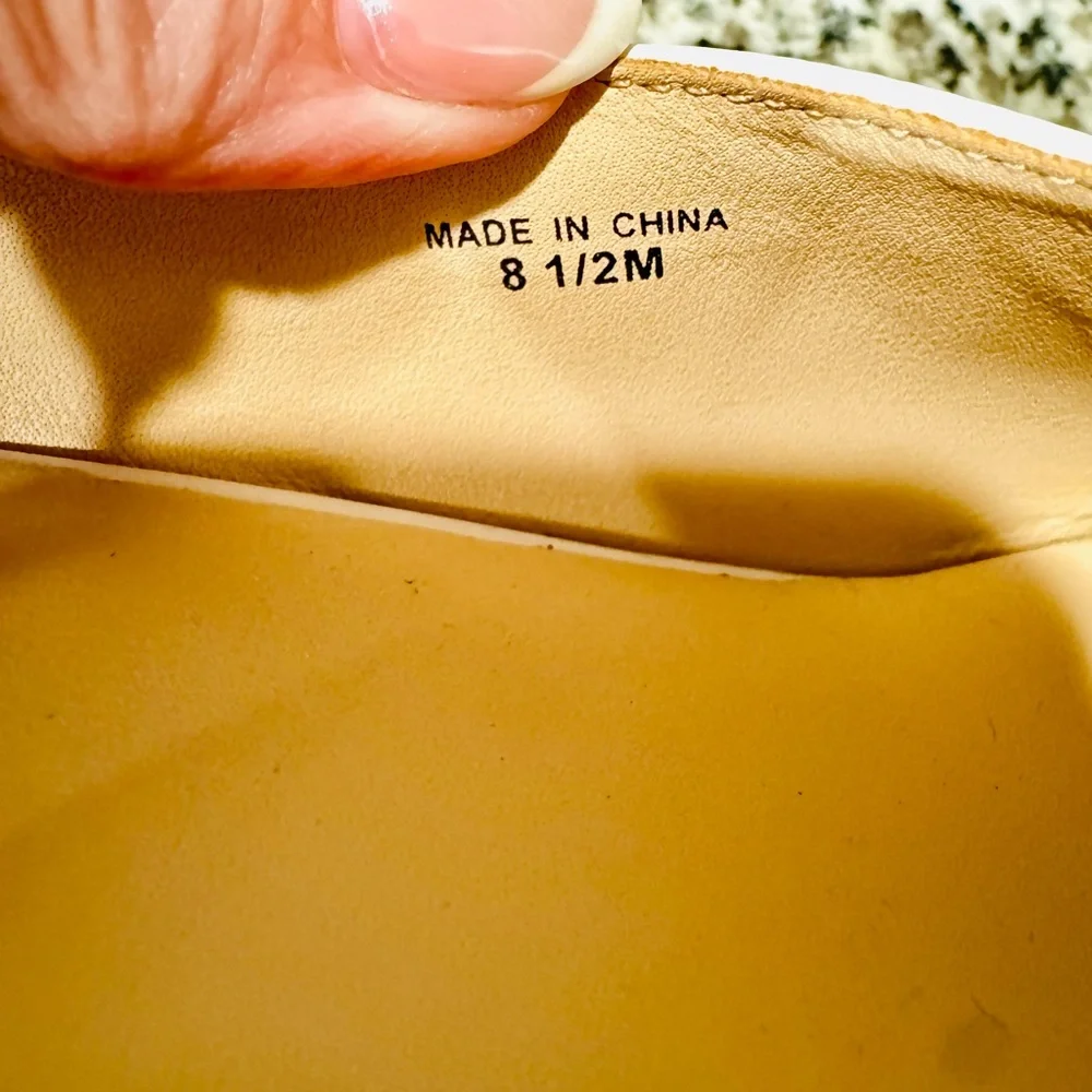 NWOB Kate‎ Spade Thea White and Tan Wedge Sandals